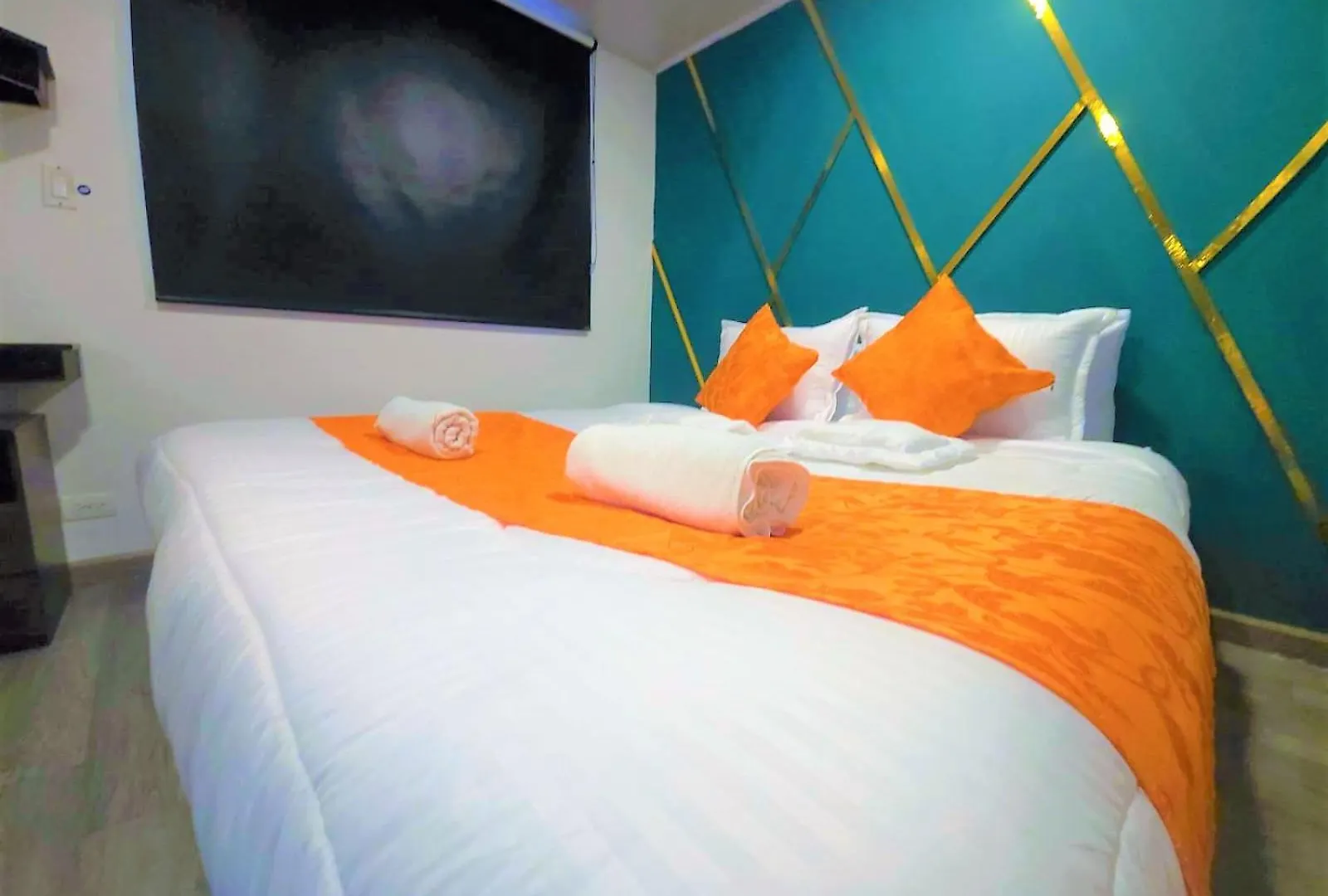 Hotel Kristal Ferial Bogota 3*,
